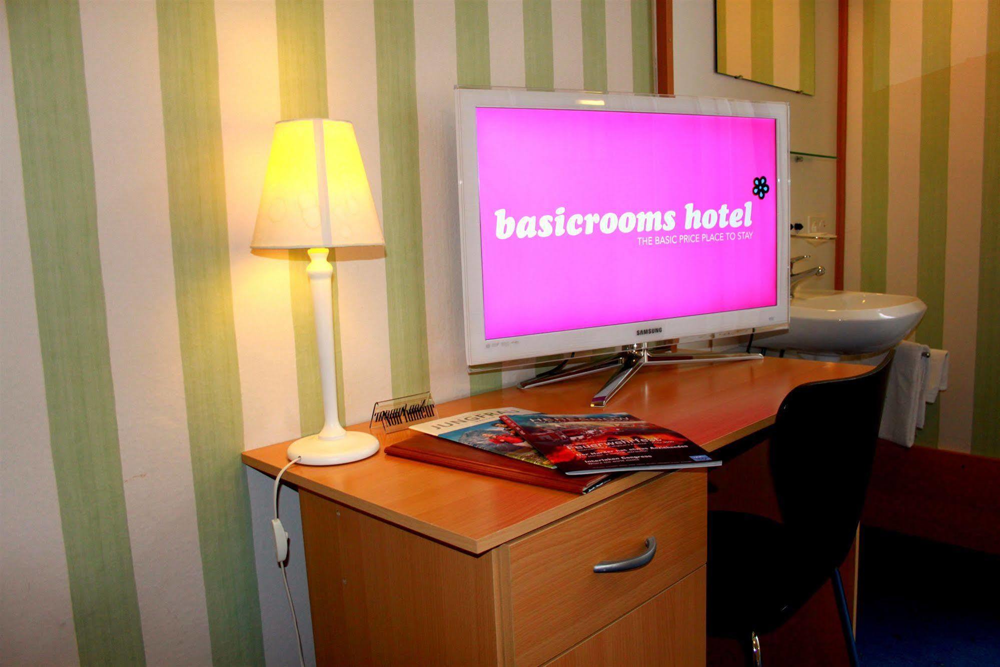 Basicrooms Hotel Unterseen Exterior photo